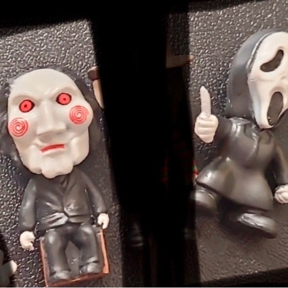 Horror Figures 2 in set: not sure of characters Let me know! Scary/Cute 👹🥰